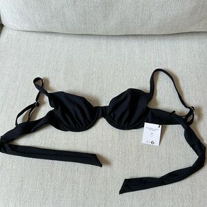 NWT Skatie Lola Top in Black - L